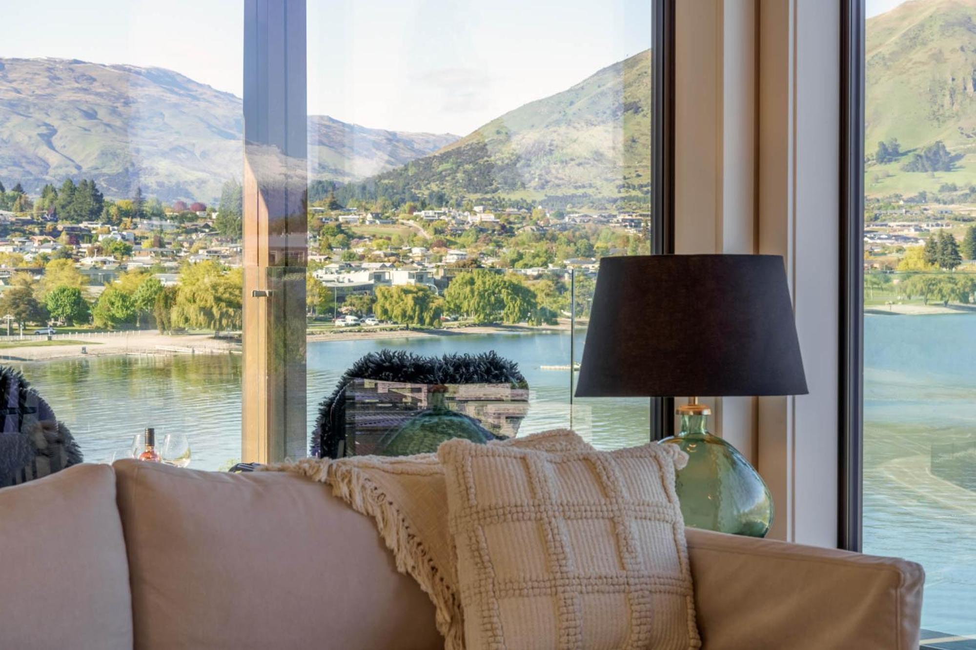 Marina Terrace Apartments, Wanaka Exterior photo