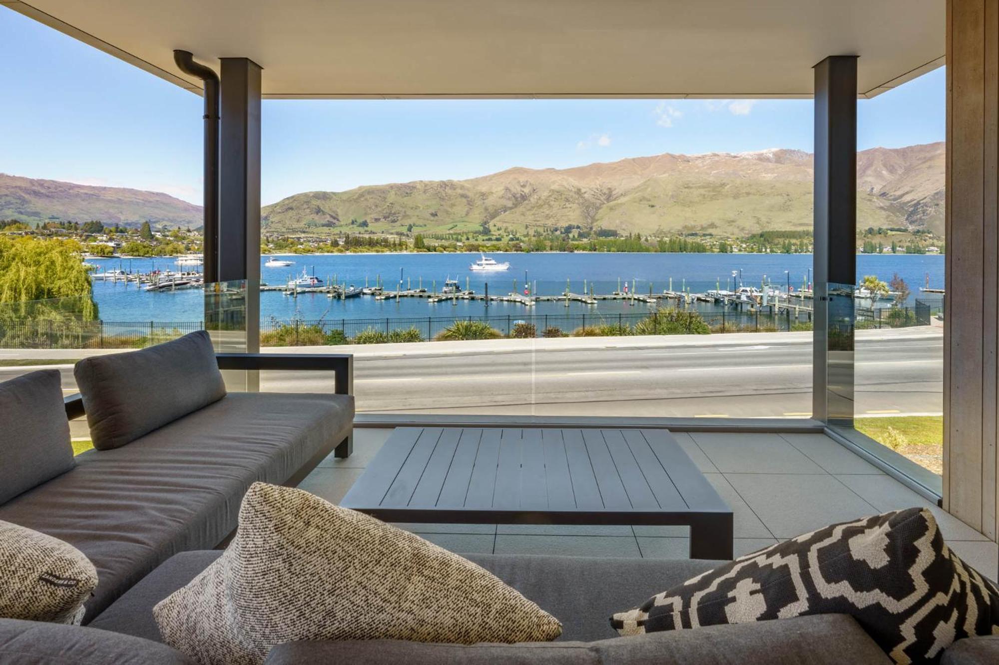 Marina Terrace Apartments, Wanaka Exterior photo